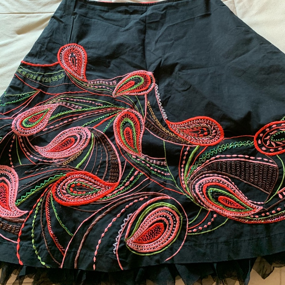 Ladies skirt